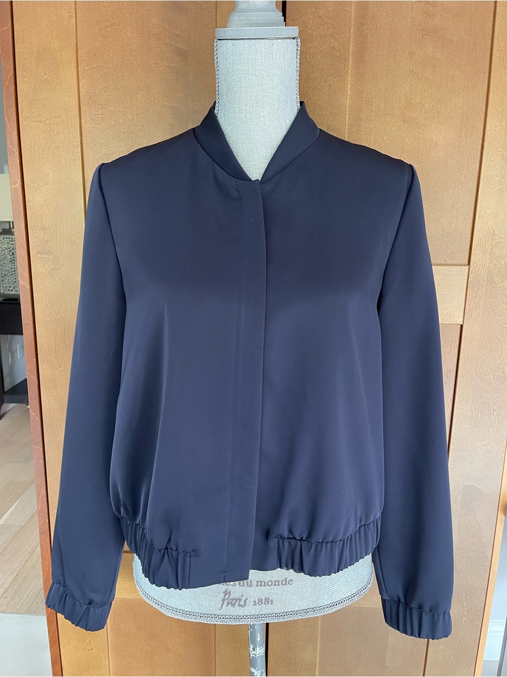 JUDITH & CHARLES (Canada!) Navy Matte Satin Bomber Jacket - EUC - M/L